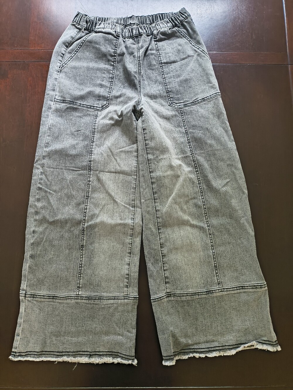 Women's Gray Wide-Leg Jeans with Elastic Waist